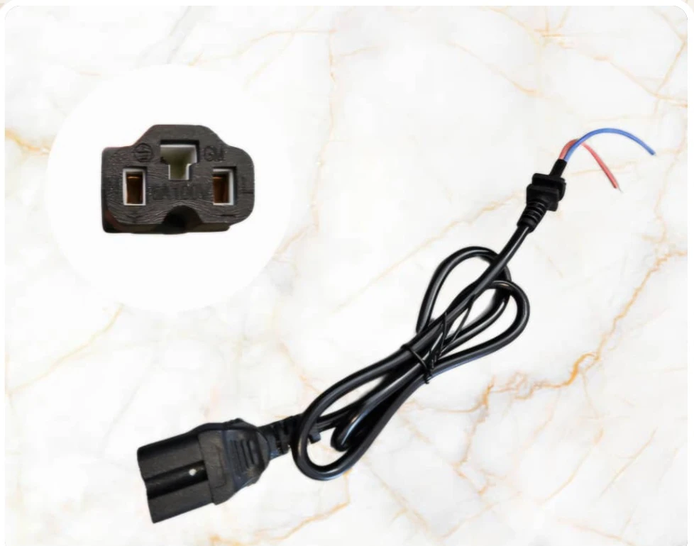 Cable de cargador IEC  C13 con Extremos pelados's foto | Electric Power |  BizneCubano