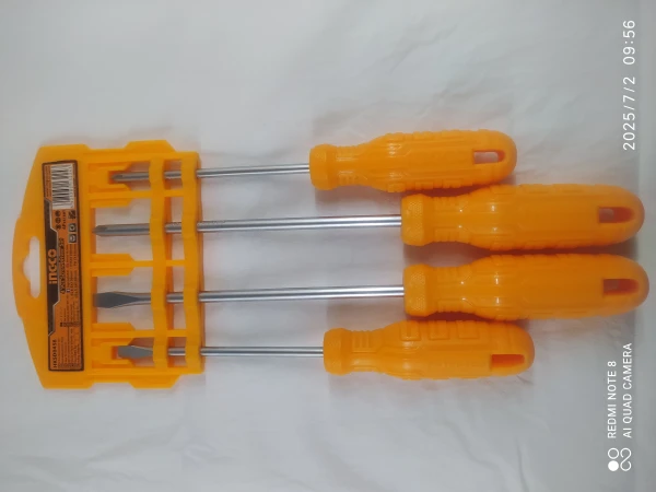 Juego de destornillador amarillo's foto | Electric Power |  BizneCubano